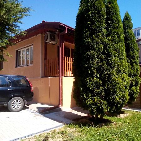Villa Re3Ca Skopje Exteriör bild